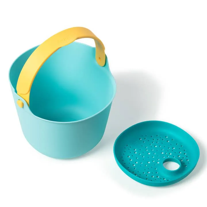 Bucki Beach Bucket and Sand Sifter - Banana Blue by Quut Toys