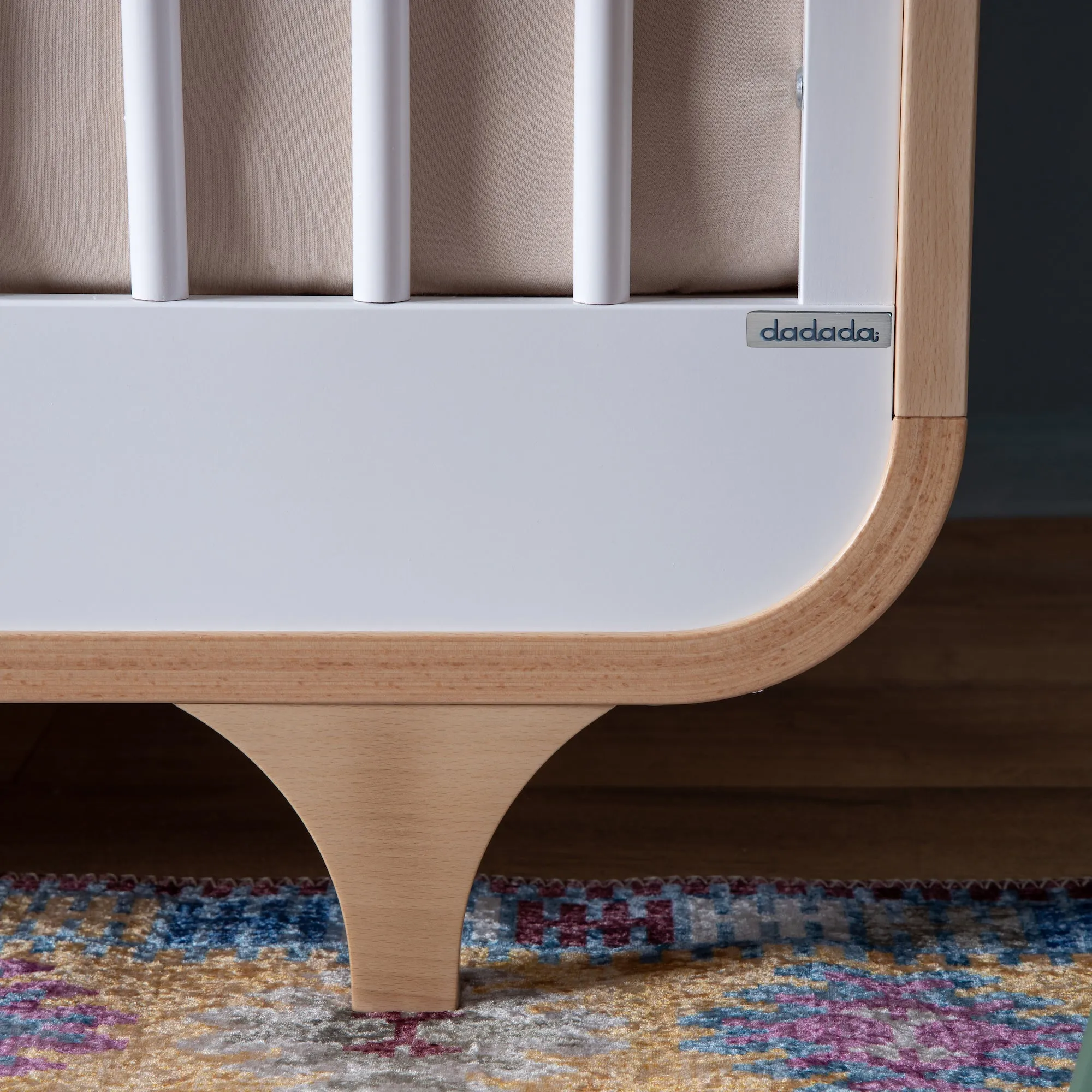 dadada Baby Jolly 3-in-1 Convertible Crib