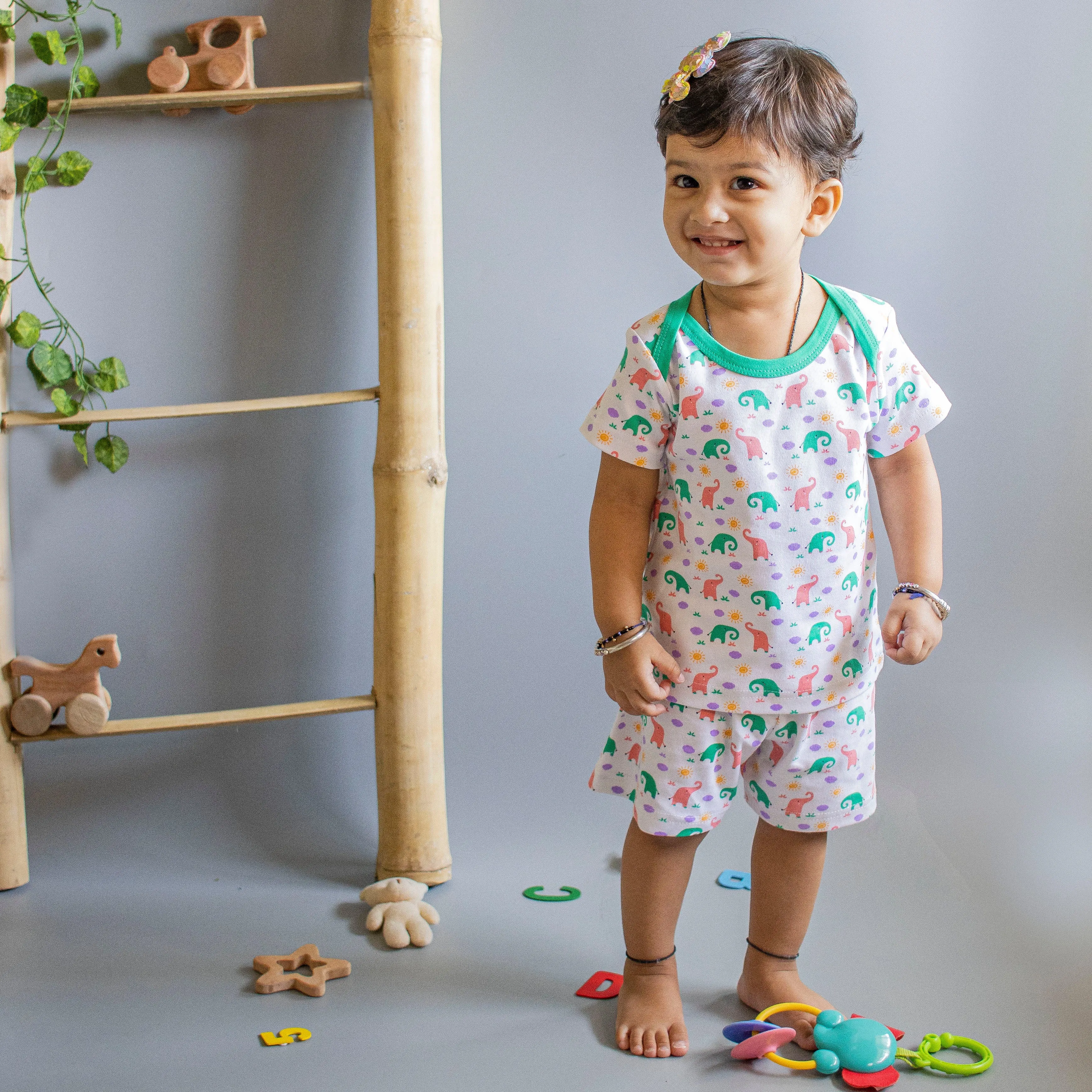 Elephant T-Shirt With Shorts