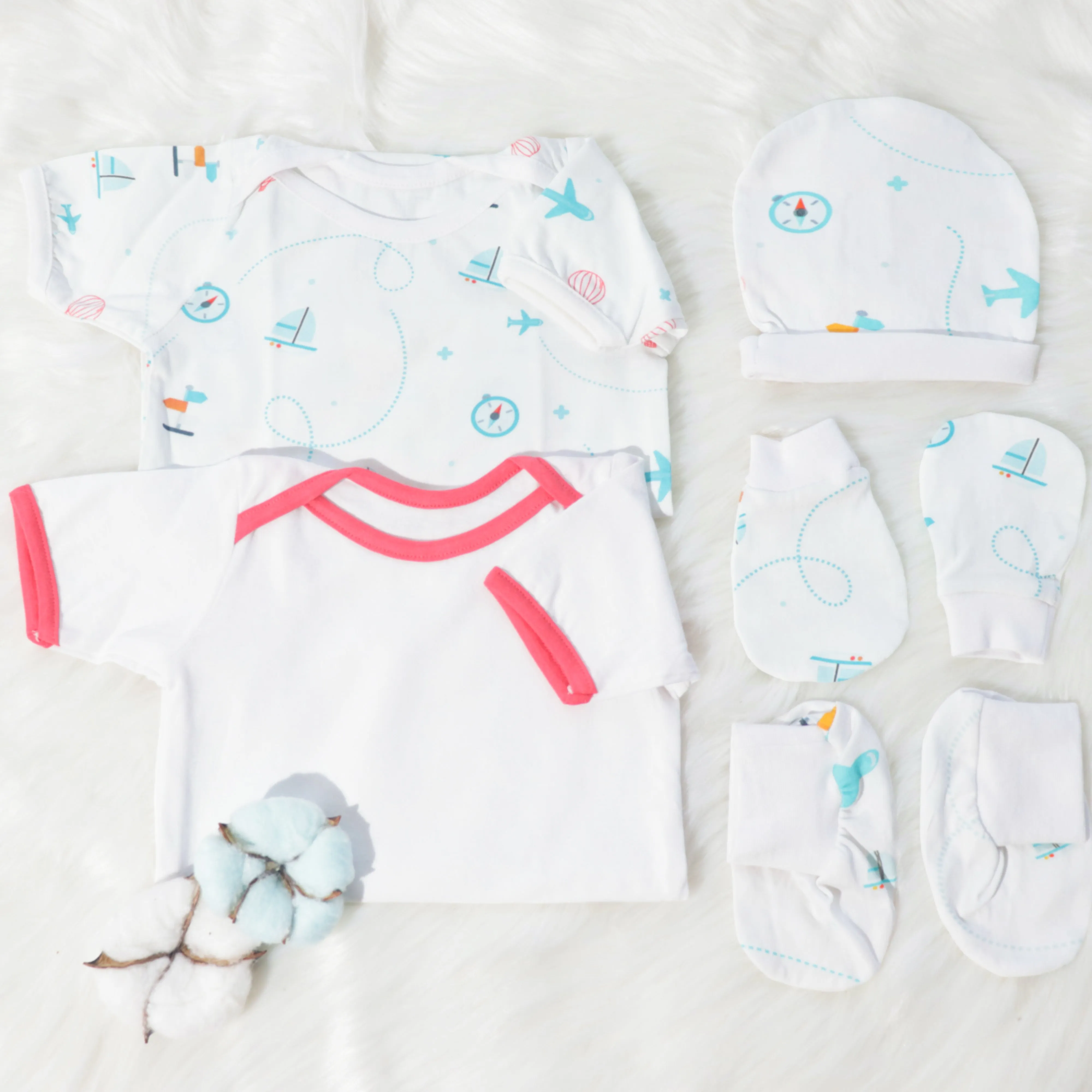 Lil Travellers - Newborn Bodysuits Bundle