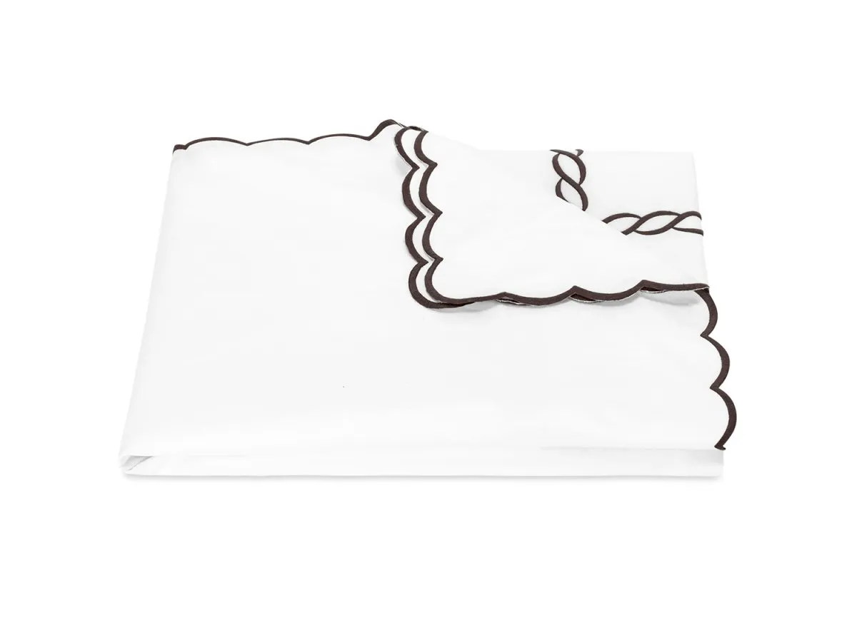 Matouk Classic Chain Scallop Mocha Bedding