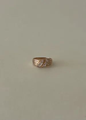 Vintage Twist Cubic Zirconia Ring
